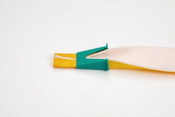 Clover Fabric Tube Maker-4