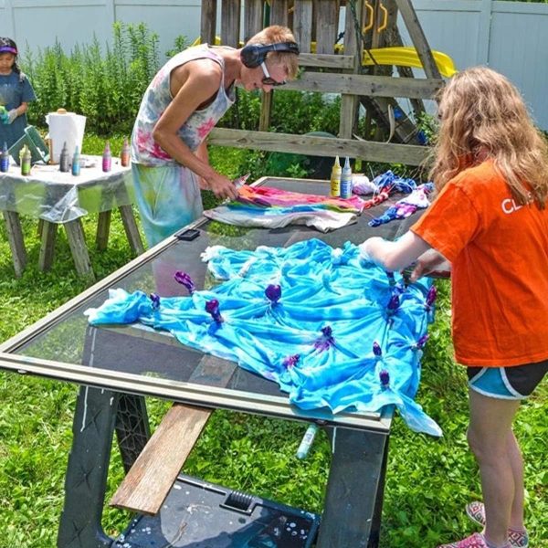 Vanstek Tie Dye Kit, 24 Colors Tie Dye Shirt DIY Fabric Dye for Women, Kids, Men, with Rubber Bands, Gloves, Plastic Film and Table Covers for Family Friends Group Party Supplies-4